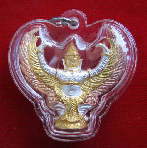 พยาครุฑหลวงปู่ผาดเนื้อ 3 กษัตริย์