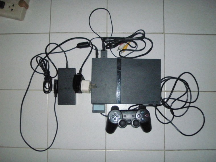 เครื่องเล่นเกมส์ Sony Playstation 2 