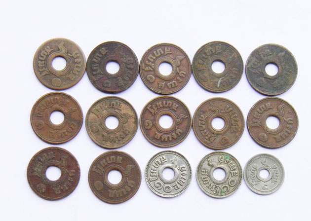 ราคา วัดใจ  เหรียญสตางค์รัฐบาลไทย เนื้อทองแดง,นิเกิล ๑, ๑๐ , ๕ สต. รวม 15 เหรียญ      
