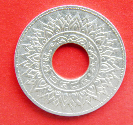 เหรียญรัฐบาลไทย ๑๐ สตางค์ จำนวน 1 เหรียญ (เงินแท้ๆครับ) 3(2) สุดท้าย
