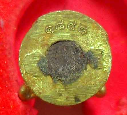 กุมารทองจินดามณี เนื้อทองระฆัง ก้นอุดผง.... ๑๐๐ วัน หลวงพ่อสาครครับ หมายเลข 1898 เคาะเดียวแดงครับ