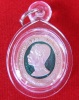 เหรียญ ร.5 ดุษฎีมาลา( ทรงยินดี )เนื้อเงินลงยาสีเขียว พิมพ์เล็ก หลวงพ่อแพ วัดพิกุลทอง ตอกโค๊ตด้านหลัง