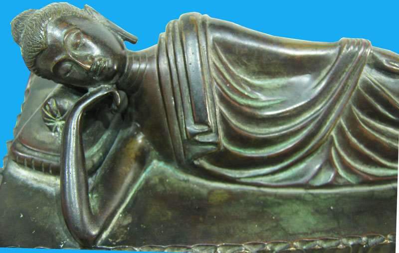 พระบูชา พระนอน(ไสยยาสน์)ยุครัชกาลเนื้อแดงหล่อหนา ดินไทยครบสูตรศิลป์งดงาม ปางทรงพระสุบิน หายากครับปม - 4