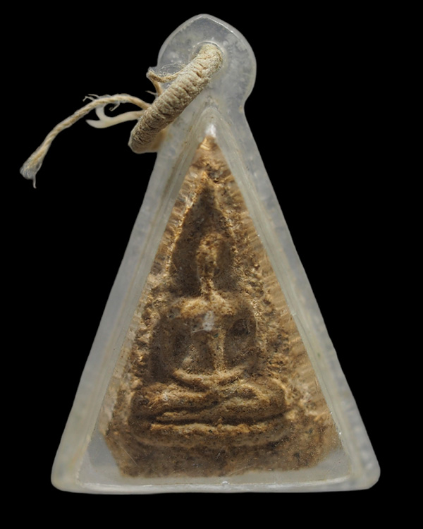 พระพุทธชินราช พิมพ์กลีบบัว ยุคแรก เนื้อผงเมตตา หลวงพ่อเงิน วัดดอนยายหอม จ.นครปฐม ปี พ.ศ.๒๕๑๒ สร้างจา - 4