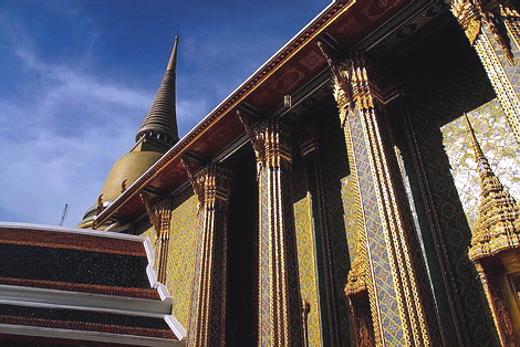 สถาปัตยกรรมอันวิจิตรงดงามของวัดราชบพิธฯ