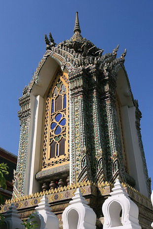 หอกลอง