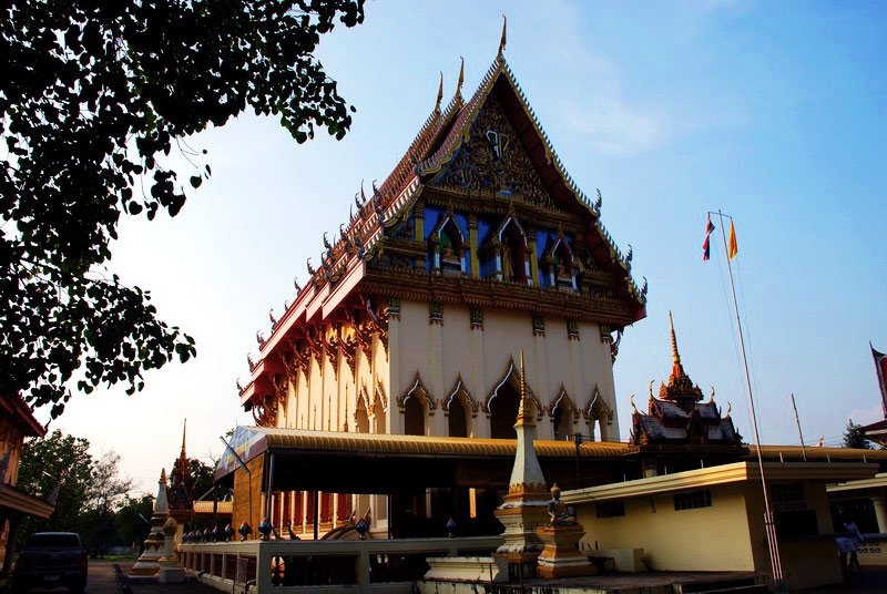 วัดศรีชมภูองค์ตื้อ