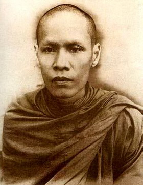พระเจ้าวรวงศ์เธอ กรมหลวงชินวรสิริวัฒน์ สมเด็จพระสังฆราชเจ้า  พระอุปัชฌาย์ในคราวทรงบรรพชาและอุปสมบท 