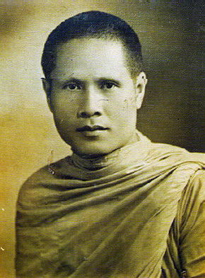 หลวงพ่อปัญญานันทภิกขุ ( พระพรหมมังคลาจารย์ )