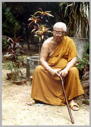 พระธรรมโกษาจารย์ (เงื่อม อินฺทปญฺโญ) พุทธทาสภิกขุ