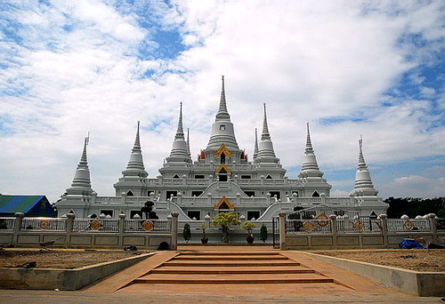 ท่านพ่อลี ธมฺมธโร วัดอโศการาม