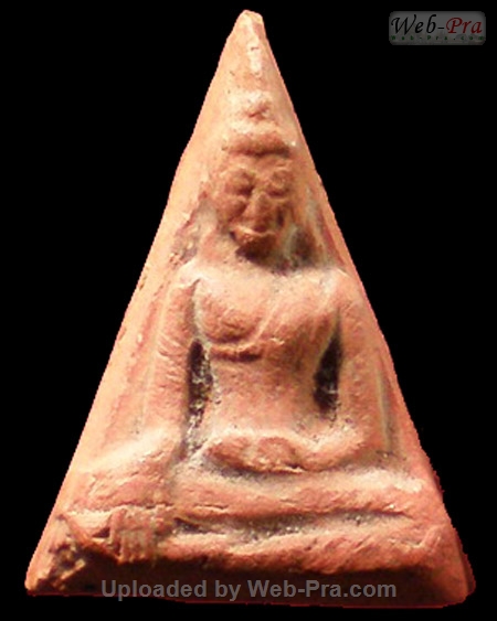 พระนางพญาเนื้อดิน หลวงปู่โต๊ะ (1.เนื้อดิน)