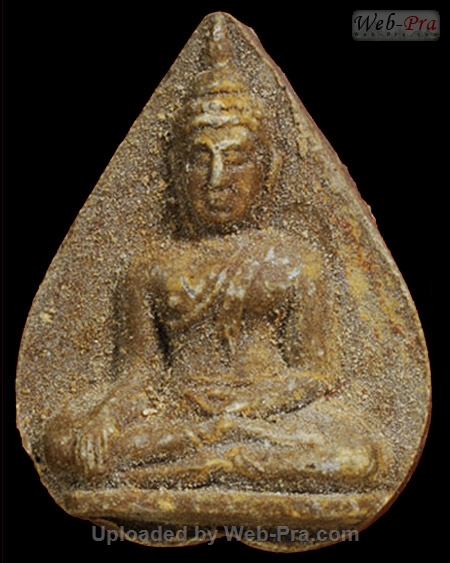 ปี 2521 พระผง พิมพ์พระประธาน หลวงปู่โต๊ะ (1.เนื้อเกสร)