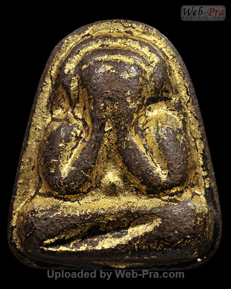 ปี 2495-2496 พระปิดตาพิมพ์สะดือเล็ก หลังแบบ หลวงปู่เฮี้ยง วัดอรัญญิกาวาส (-)