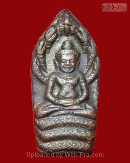 ปี 2518 พระปรกใบมะขาม รุ่นแรกรุ่นเดียว หลวงปู่สิม พุทธาจาโร (4.เนื้อทองแดง)