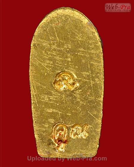 ปี 2536 พระปรกใบมะขาม รุ่นค้ำคูณมรดกไทย หลวงพ่อคูณ ปริสุทโธ วัดบ้านไร่ (1.เนื้อทองคำ)
