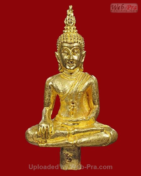ปี 2538 พระยอดธงรุ่นแรก หลวงพ่อคูณ ปริสุทโธ วัดบ้านไร่ (4.เนื้อทองคำ เล็ก)