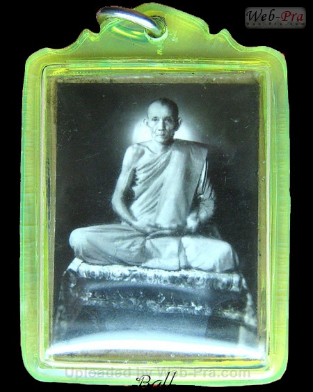 ปี 2500 รูปถ่ายหลังสิงห์ หลวงพ่อกวย ชุตินันธโร (1.รูปถ่าย)