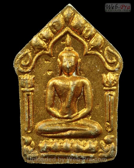 ปี 2517พระขุนแผนผงพรายกุมาร พิมพ์ใหญ่ หลวงปู่ทิม อิสริโก (2.เนื้อผงพรายกุมาร)