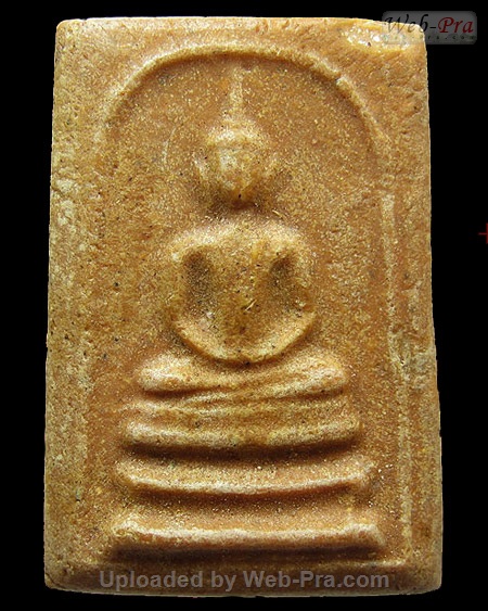ปี 2521 พระสมเด็จหลังหนังสือ(สมเด็จแดง) หลวงพ่อกวย ชุตินันธโร (1.เนื้อผงน้ำมัน)