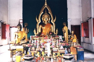 หลวงพ่อขาวไชยสิทธิ์ วัดพระขาวไชยสิทธิ์ พิษณุโลก