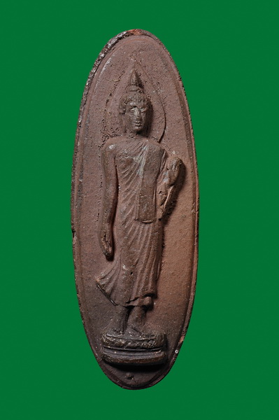 ...เขาว่า(เป็น)พระเม็ดขนุนของยุครัตนโกสินทร์