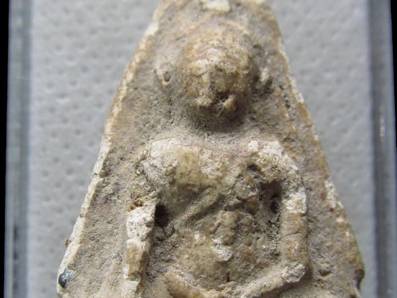 พระพิมพ์นางพญาผงขาว ลงกรุ ไม่ทราบที่ครับ พระเกจิ..เริ่ม20บาท/.S.121