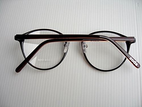 กรอบแว่น vintage