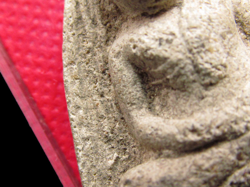 พระพิมพ์หลวงพ่อโต เนื้อผงขาว ไม่ทราบวัดครับ..เริ่ม20บาท/.SP.46