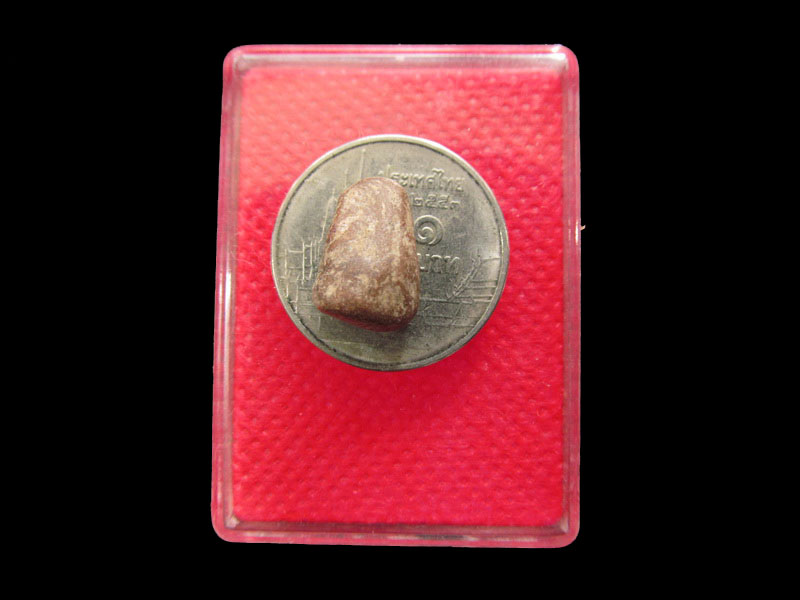 	พระปิดตาองค์จิ๋ว ไม่ทราบวัด..เริ่ม20บาท/.SP.60มีต่อพรุ่งนี้ครับ