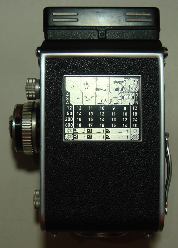 กล้องถ่ายรูปโบราณ Rolleiflex รุ่น K8 T2 ผลิตระหว่าง 1961-1966 Serlais T2167811 เลนส์ 3.5/75 mm.