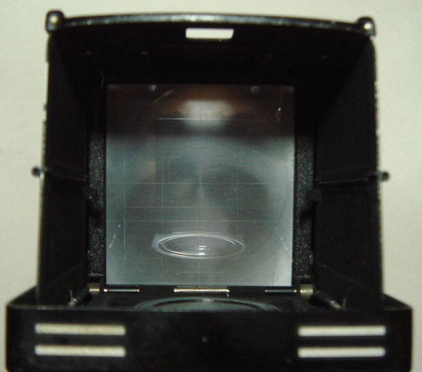 กล้องถ่ายรูปโบราณ Rolleiflex รุ่น K8 T2 ผลิตระหว่าง 1961-1966 Serlais T2167811 เลนส์ 3.5/75 mm.