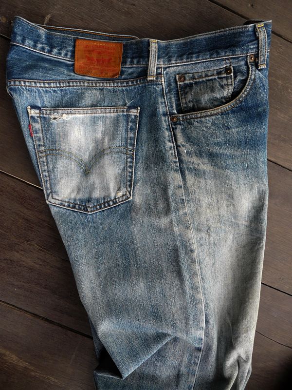 **** เคาะเดียว **** Levis Lot 503 ผ้าด้านขึ้นลายจากการใช้งาน สภาพเซอร์ เอวจริง 37 นิ้ว