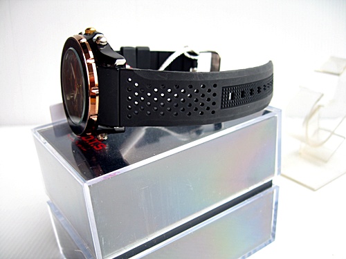 นาฬิกาข้อมือ O.T.S แท้ ใช้งานได้ 2 ระบบ ระบบ : DIGITAL , QU ARTZ ทรงสปอร์ต