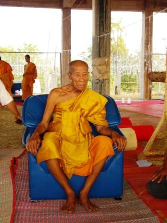 พระกริ่งอุปคุตจกบาตร (แบ่งลาภ) รุ่นแรก หลวงปู่คำบุ คุตฺตจิตโต พิเศษตอก 2 โค็ดครับผม