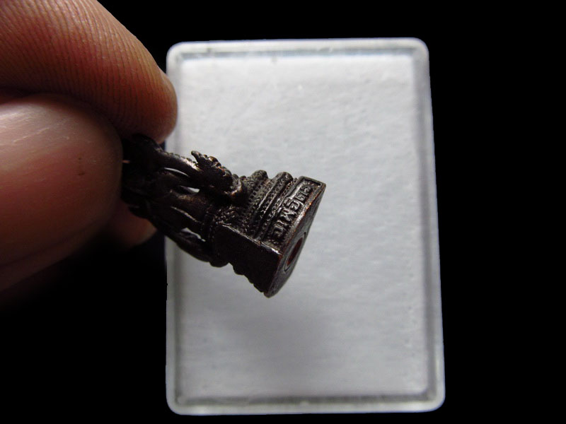 พระกริ่งหลวงพ่อเพชร วัดท่าหลวง พิจิตร.เริ่ม20บาท/.V25