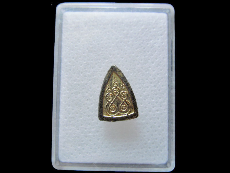พระพุทธชินราชกะหลั่ยทองหลังยันต์ขนาดเล็ก (แจกเล็ก) .เริ่ม20บาท/.H.153