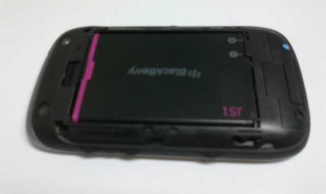 BlackBerry Curve 9320 ซื้อมา วันที่ 28 ธันวาคม 2555 ประกันศูนย์ครับ