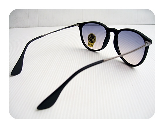 แว่นกันแดด RayBan RB4171 ตัวใหม่จาก RayBan ทรง vintage หน่อย กลมๆ ขาแว่นเป็นโลหะไม่ใหญ่เทอะทะ สวยม