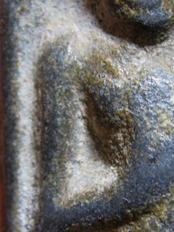 พระร่วงยืนหลังรางปืน เนื้อชินเขียว จ.สุโขทัย พอสวย 