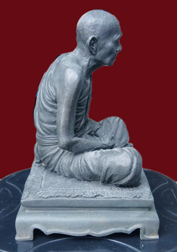 หลวงปู่หมุน 105 ปี วัดหนองหล่ม สระแก้วหน้าตัก 5 นิ้ว