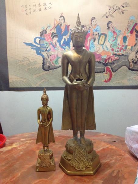 พระบูชาเนื้อทองเหลืองปางอุ้มบาตร พระประจำวันพุธ สูง 25.5 นิ้ว (องค์ใหญ่อลังการ)