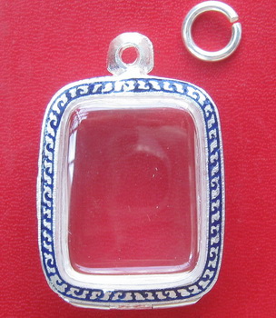 เคาะแรก ตลับเงินแท้แกะลายลงยา หลังปิด ยกซุ้มใส่หลวงพ่อปาน วัดบางนมโค งานเนียบสวยจริงๆครับ