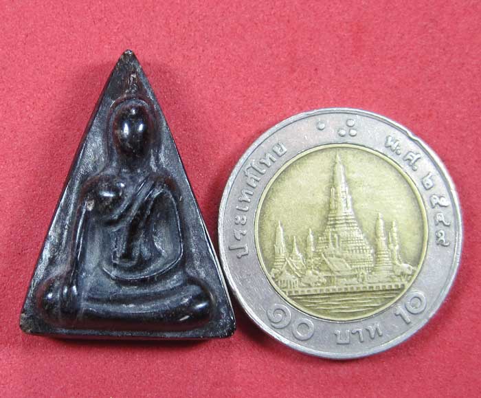 นางพญาแกะจากไม้ตะเคียน 1000 ปีปลุกเสกโดยหลวงปู่คำบุ วดกุดชมภู จ.อุบลราชธานี - คณาจารย์อิสาน