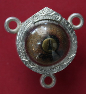 ตลับเงินลูกอม ลป.ทิม ย้อนยุค 3ห่วงๆเงิน 3อัน เปิดหลังของใหม่ ขึ้นมือแกะมือ เบอร์ 2