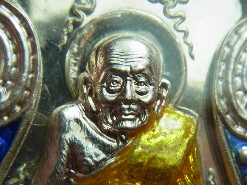 หลวงปู่ทวดนิรันตราย พ่อท่านเขียว วัดห้วยเงาะ ปี52