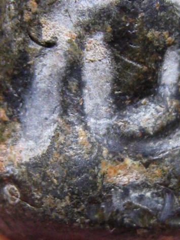 พระกรุวัดสุวรรณ พิมพ์เม็ดน้อยหน่า ตะกั่วสนิมแดง จ.อ่างทอง