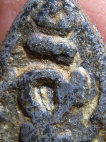 พระลีลา เนื้อชินเเขียว จ.สุโขทัย พระมีไขและปานดำทั่วไป พระดูง่าย