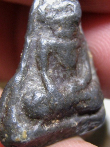 พระพิมพ์วัดตะไกร หน้าครุฑ เนื้อตะกั่วสนิมแดง กรุวัดสุวรรณ จ.อ่างทอง มาพร้อมบัตรรับรอง