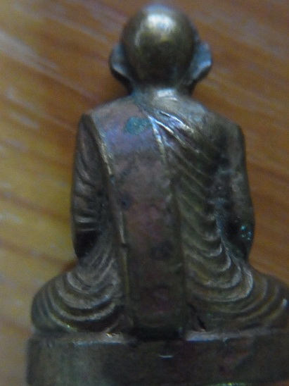 พระกริ่งรูปหล่อ หลวงพ่อขอม วัดไผ่โรงวัว พิมพ์หน้าหนุ่ม